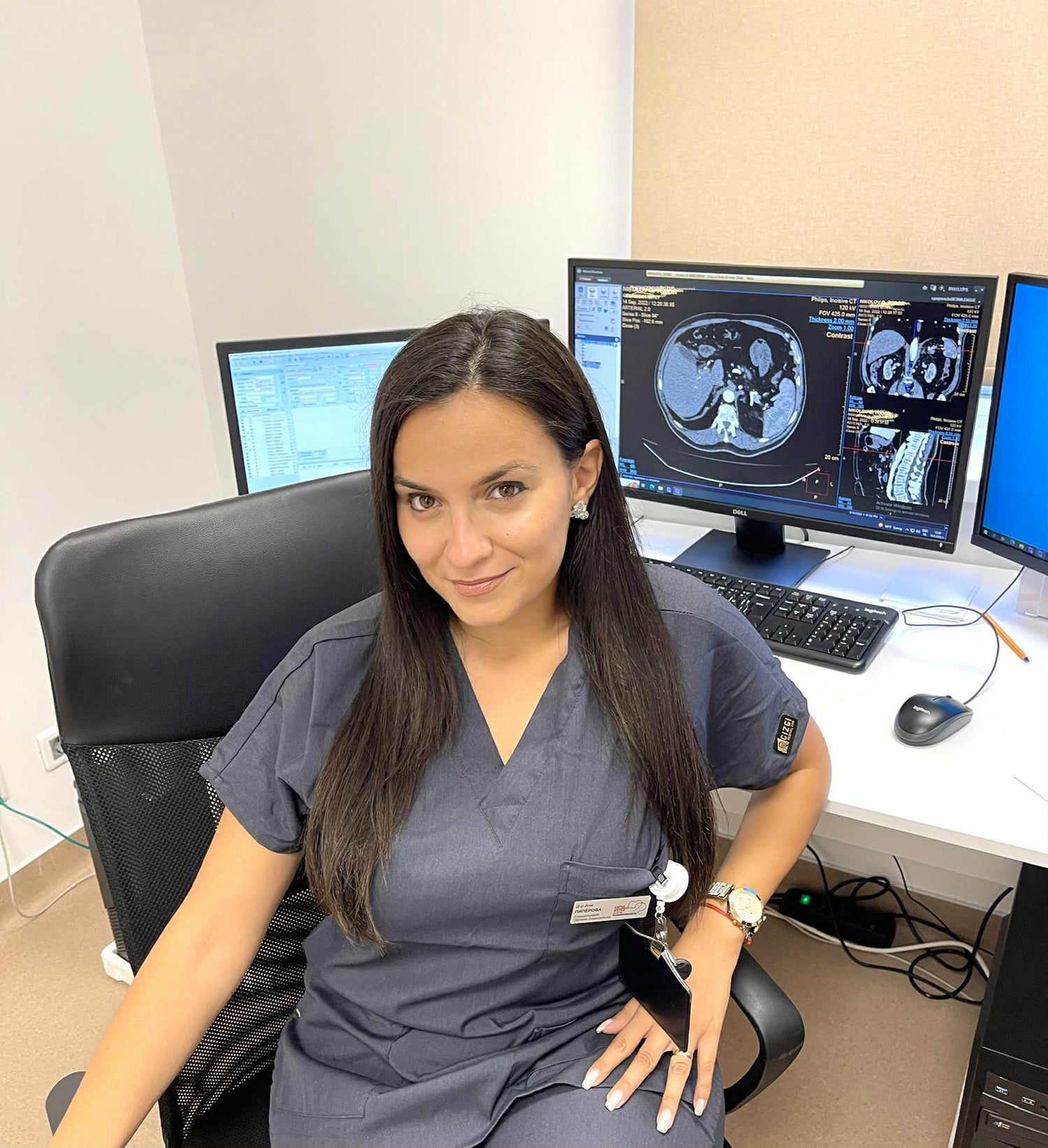 Д-р Ана Пиперова в своята работна среда – автор на електронната книга "Храната като лек", специалист по функционална медицина и превенция чрез хранене.